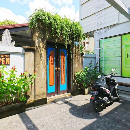 Reddoorz Hostel Near Gwk Main Gate Ungasan  Exterior photo