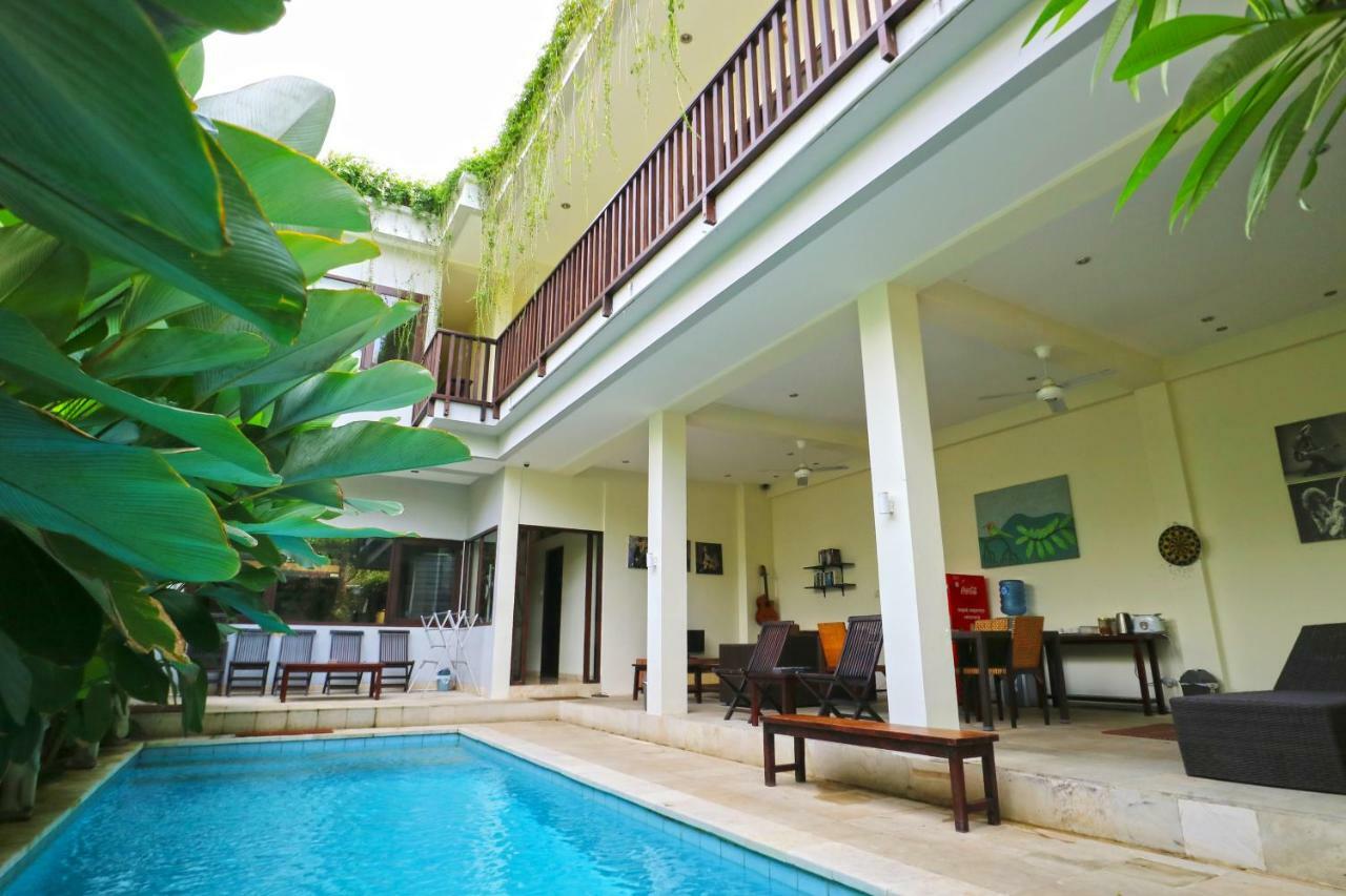 Reddoorz Hostel Near Gwk Main Gate Ungasan  Exterior photo
